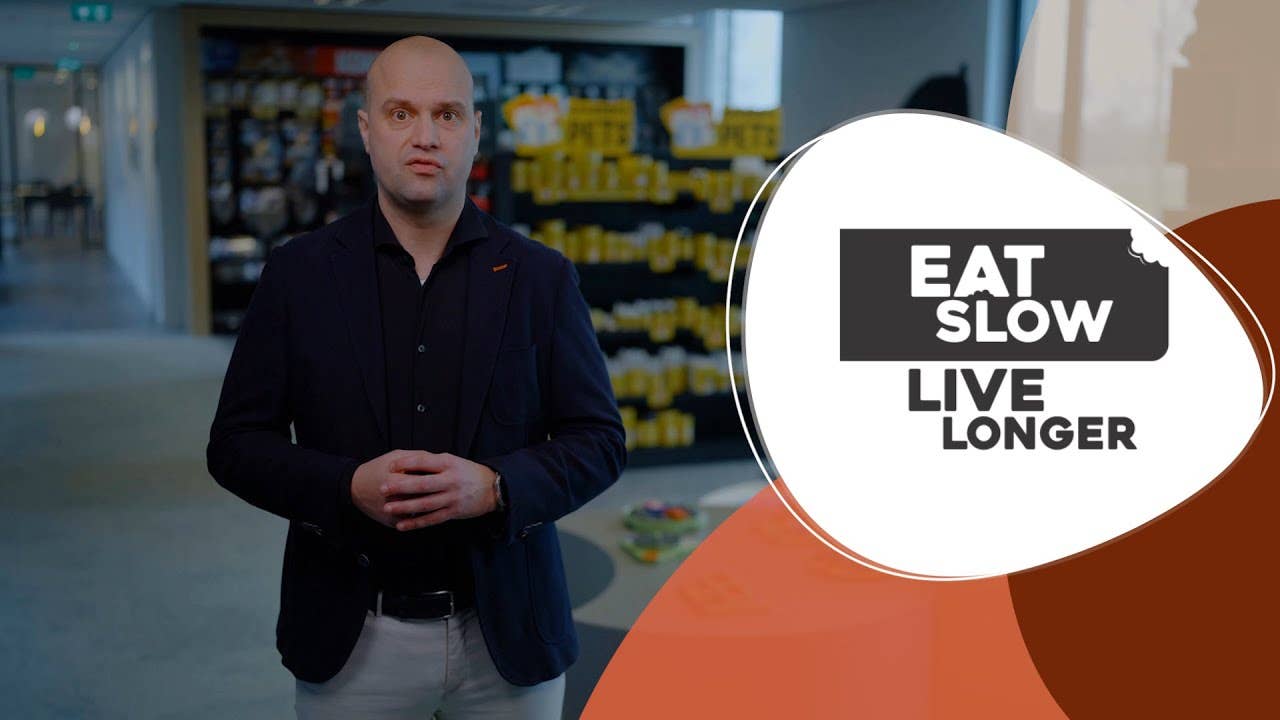 Tapis à lécher en forme de cœur rouge