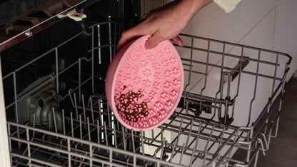 Bol oscillant rose à lécher pour chien - Mangez lentement, vivez plus longtemps Hofman Animal Care