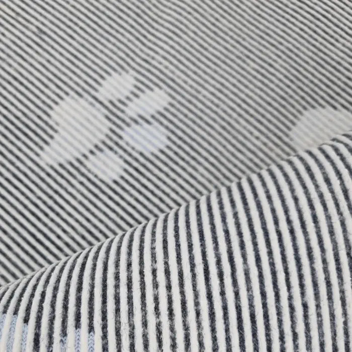 Vetbed à motifs empreintes de pattes deux couleurs – Toutes couleurs Trufféo